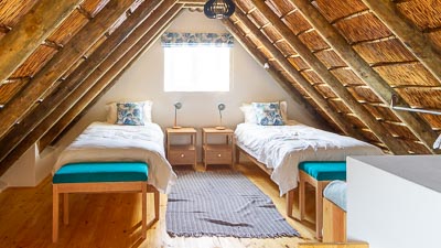 loft, 2 single beds